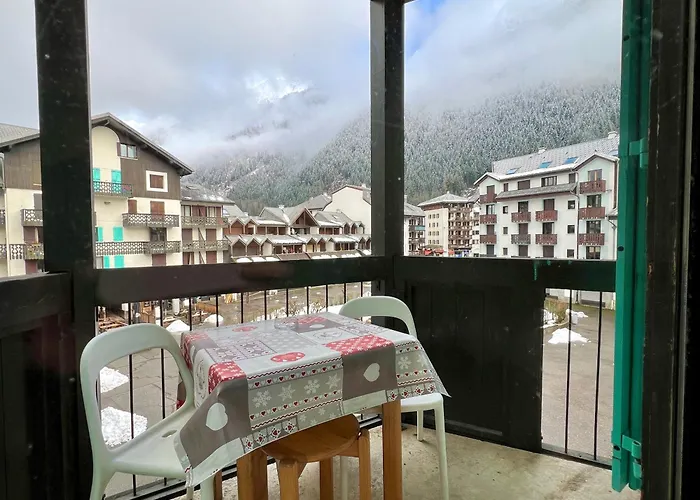 Le Balme Wifi/parking/balcony דירה *